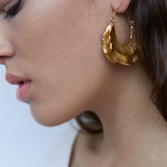 Zara Gold Textured Hoop Earrings - Picture 1 of 12